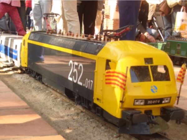 RENFE 252